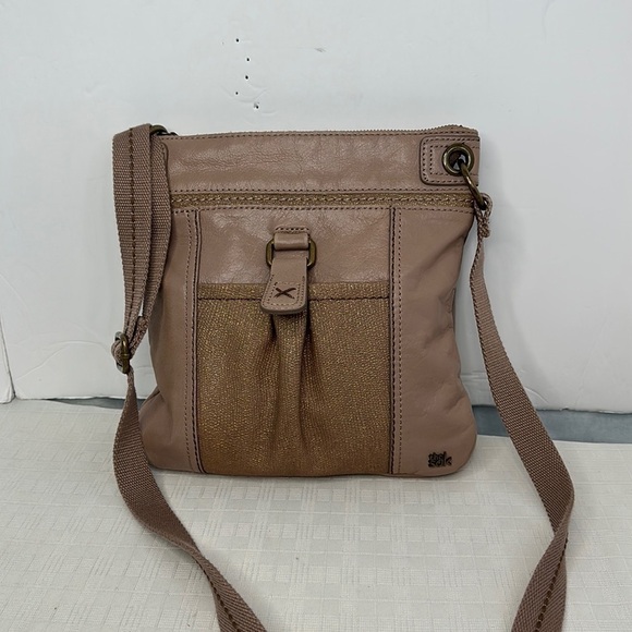 The Sak Iris crossbody in rose gold - Picture 1 of 9